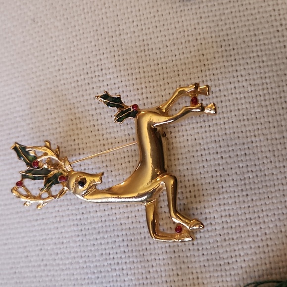 Christmas Pin Bundle | 5 Christmas Pins Wreath , Rhinestones Reindeer,Santa, - Picture 4 of 6